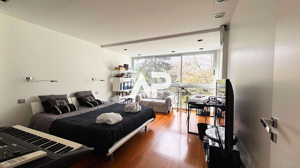 Maison à ENGHIEN-LES-BAINS