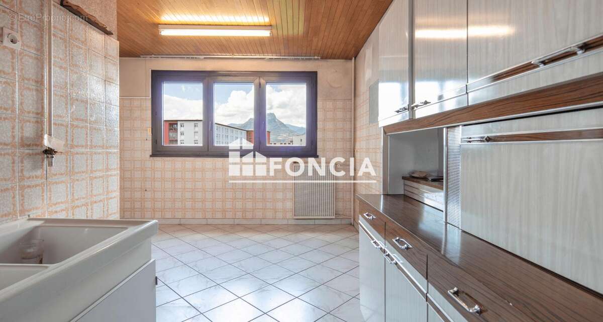 Appartement à ECHIROLLES