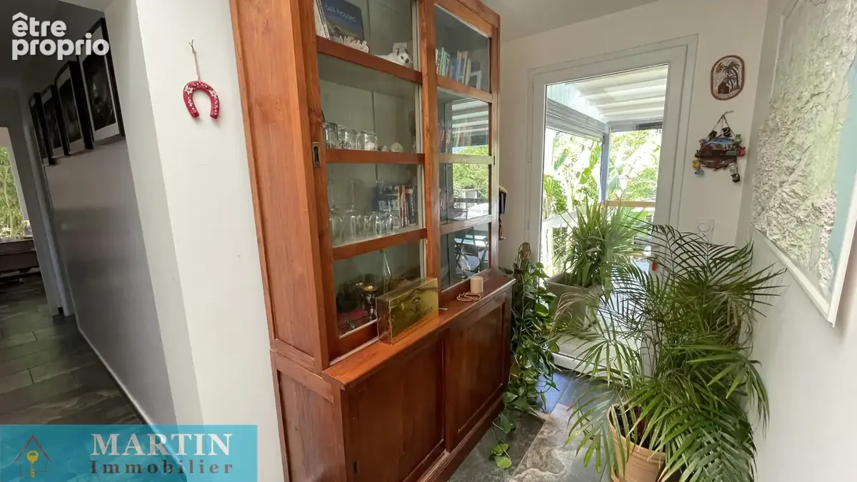 Magnifique villa avec piscine et terrain arbore - photo 37