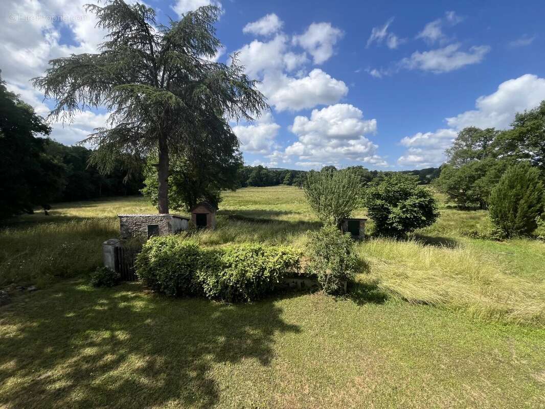 Ensemble immobilier avec granges et dépendances, avec accès à la rivière, sur 2.8 Hectares - photo 20