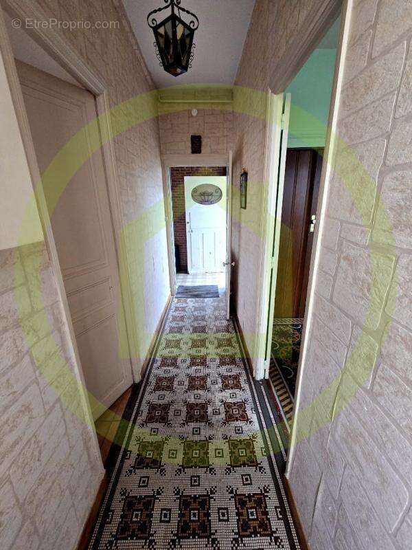 Maison à FLEURY-LES-AUBRAIS