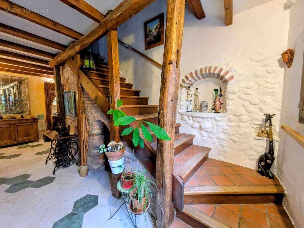 Maison à COISE-SAINT-JEAN-PIED-GAUTHIER