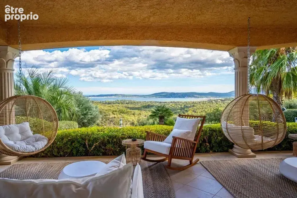 Superbe villa avec vue panoramique sur le golfe de saint-tropez - photo 6