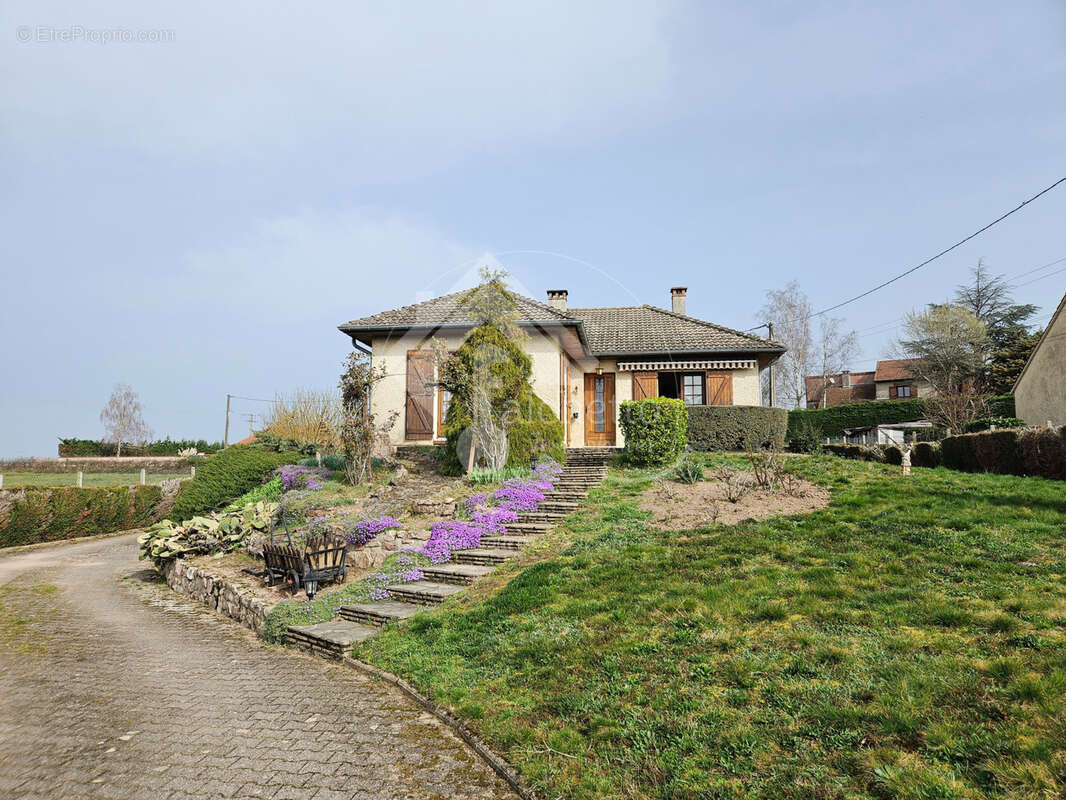 Maison à LAPALISSE