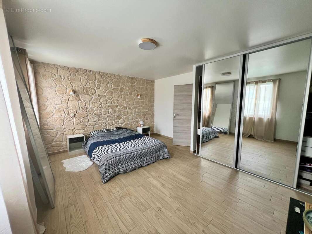 Photo 7 - Maison à VILLERS-COTTERETS