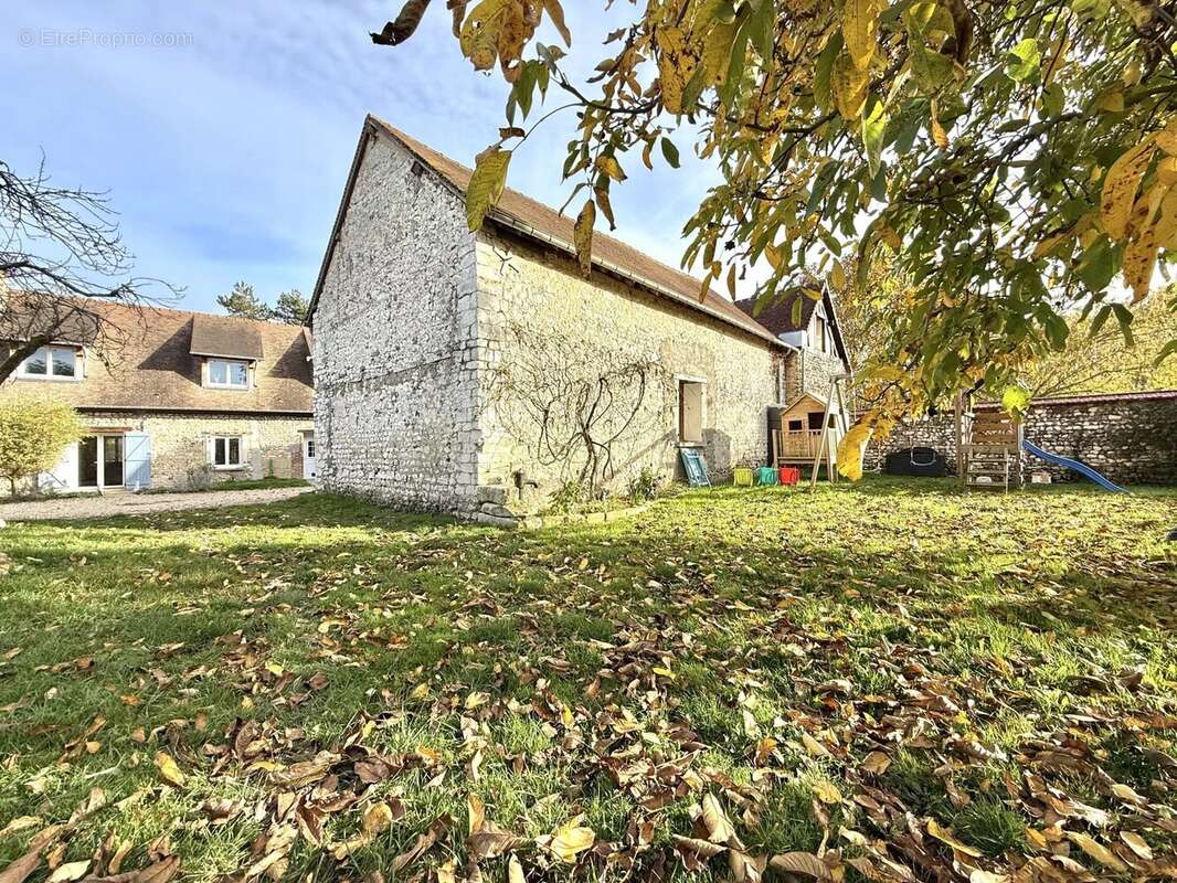 Maison à PACY-SUR-EURE