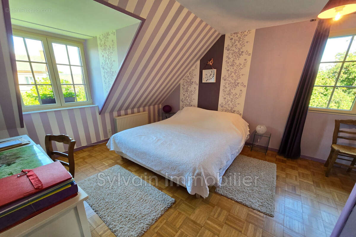 Maison 135 m² à Songeons  - photo 9