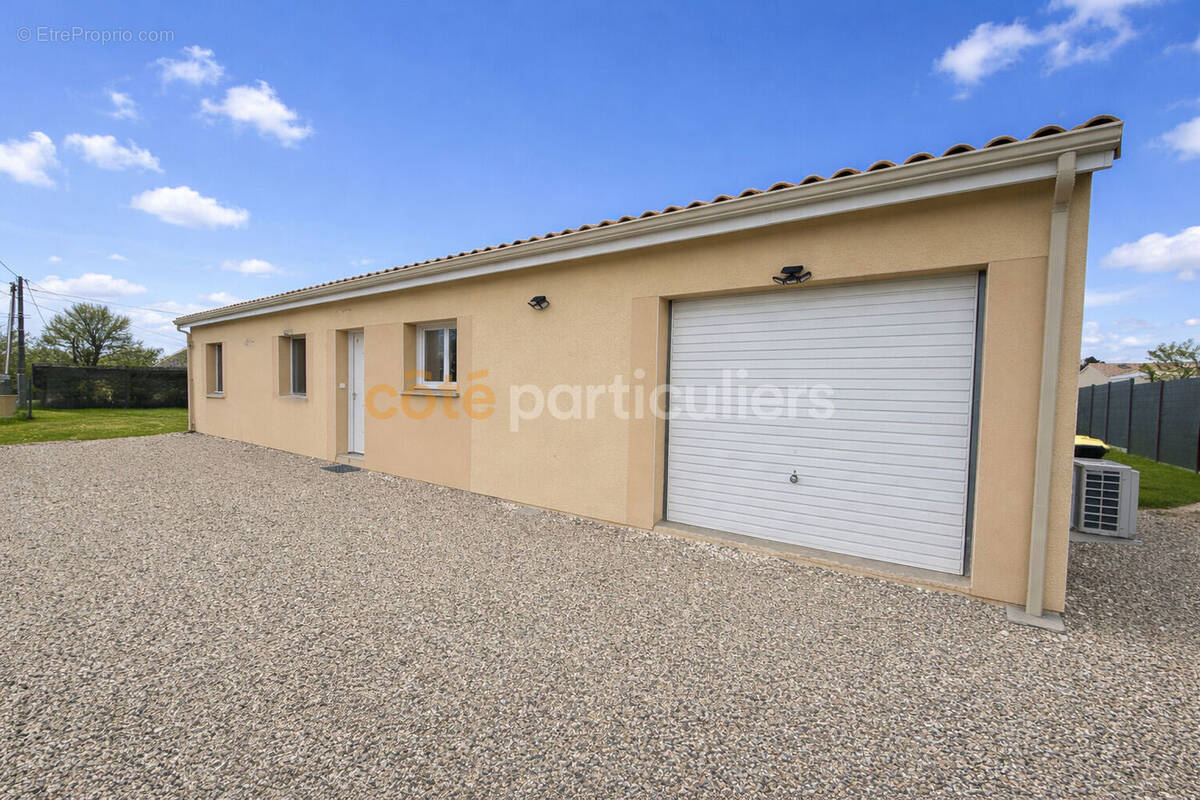 Maison à SAINT-CIERS-D'ABZAC