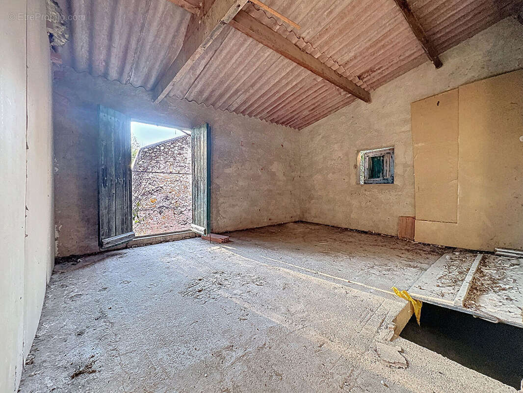 Maison - Cazouls-Lès-Béziers - 5 pièces - 116.5 m² - photo 5