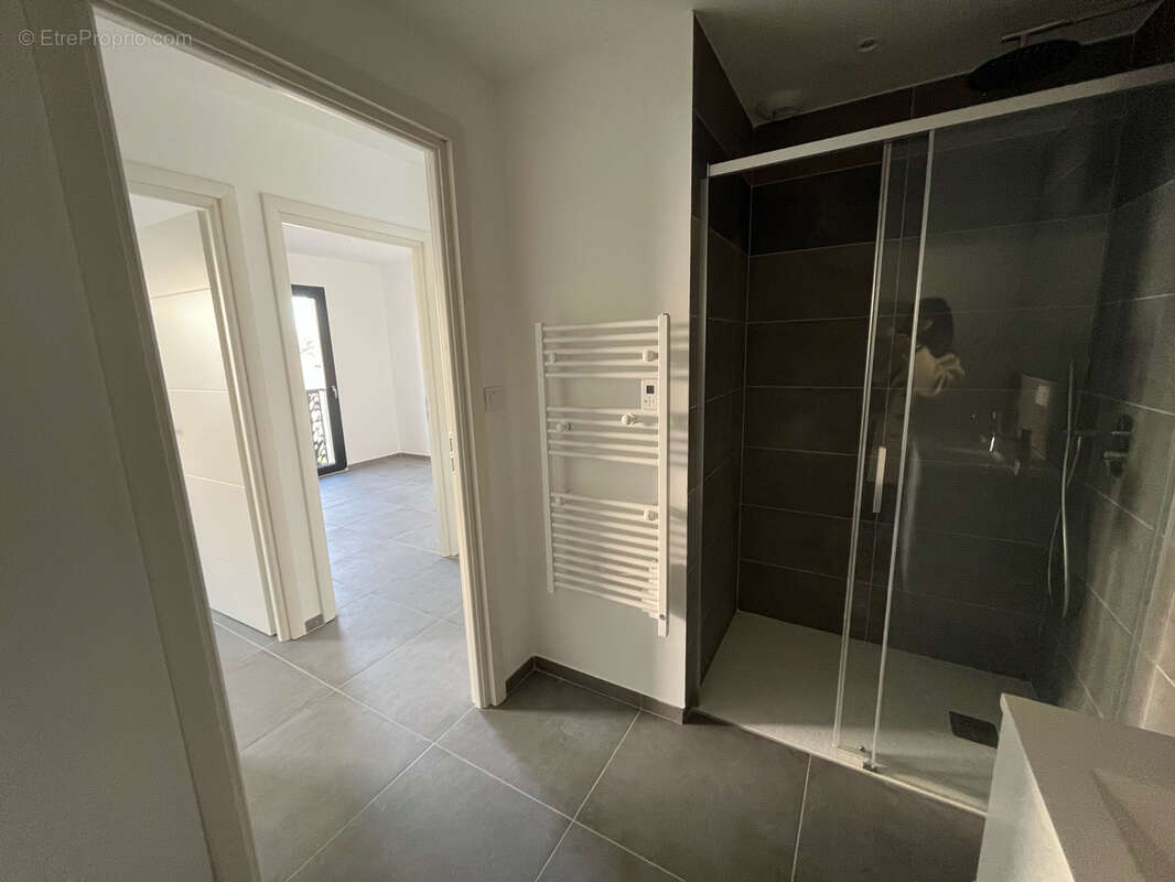 Appartement à SIX-FOURS-LES-PLAGES