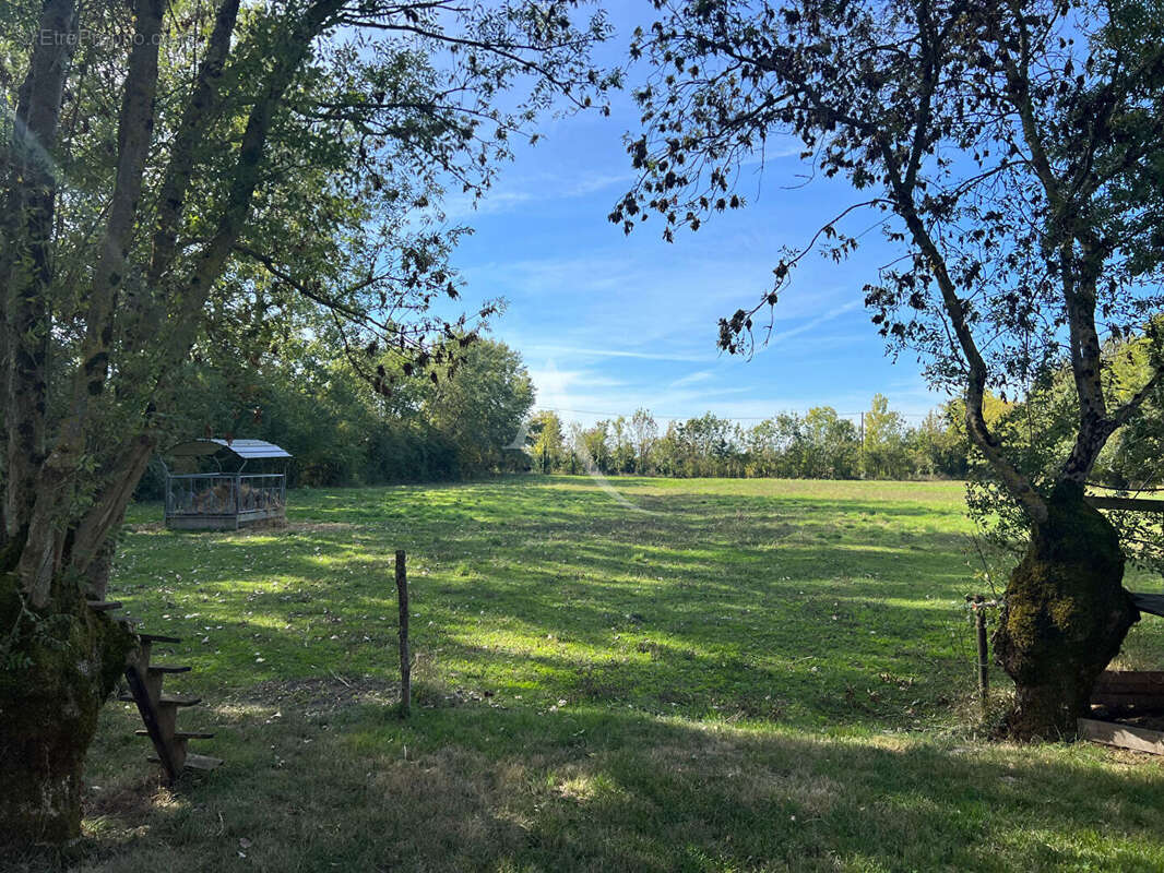 Maison à VOUILLE-LES-MARAIS