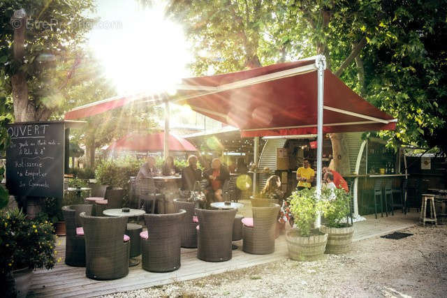 Commerce à VALLON-PONT-D&#039;ARC