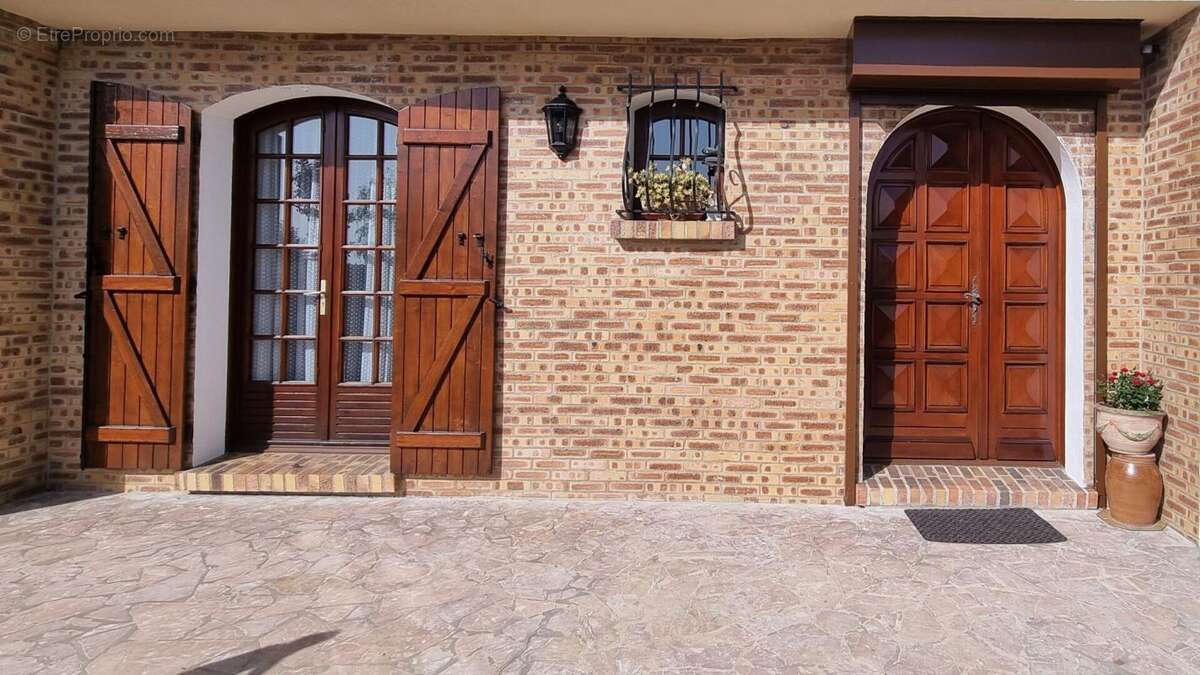 Maison à MONTSOULT