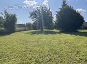 Terrain à CANNY-SUR-MATZ