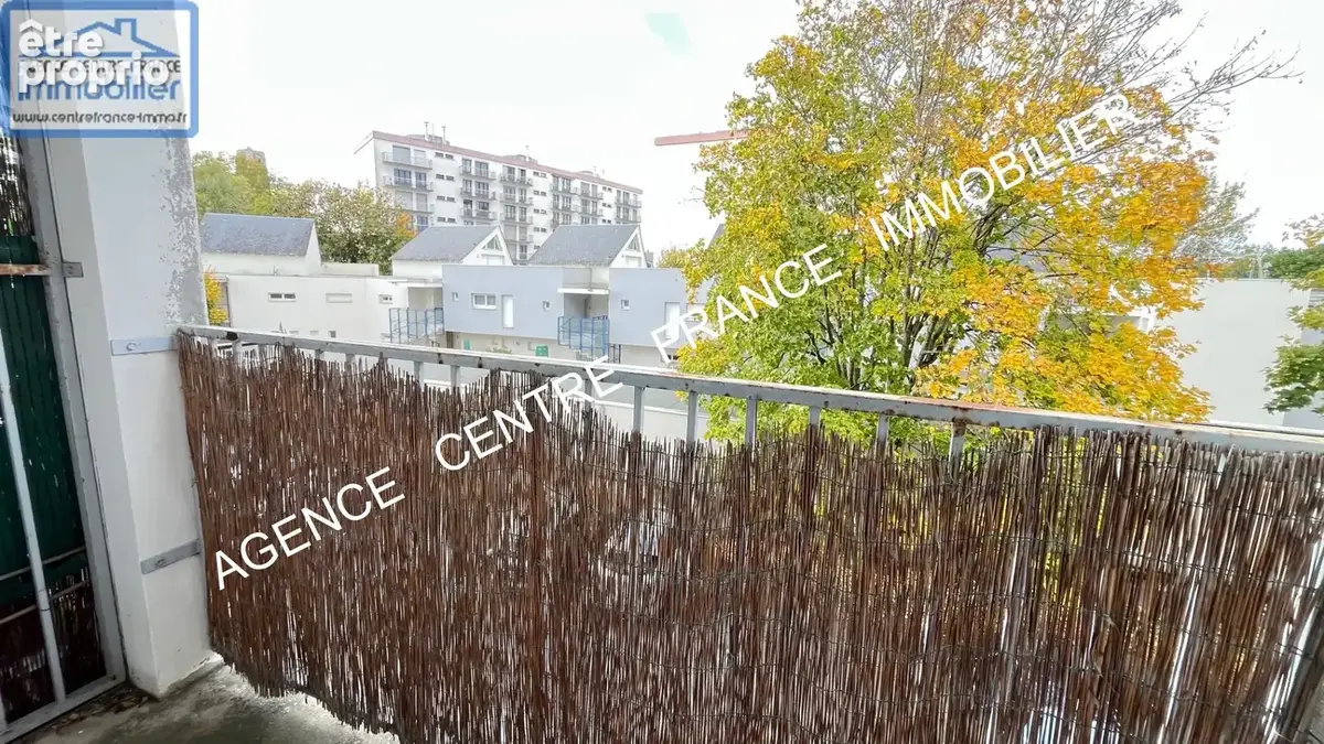 Appartement de 3 pièces centre-ville au calme avec parking - photo 1