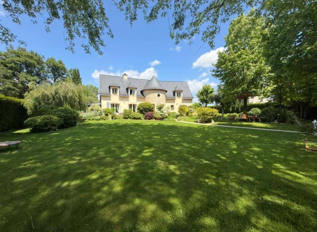 Maison à MALESTROIT