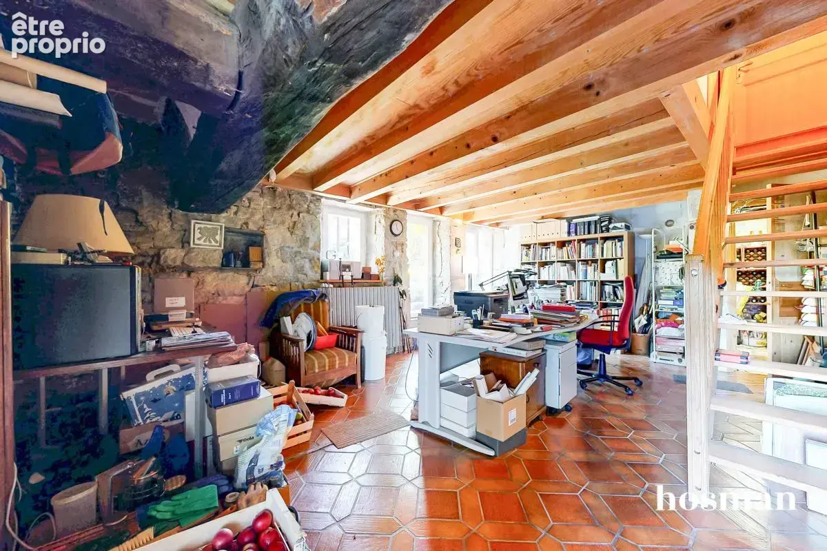 Maison en pierre 7 pièces de 301m² avec 12 ares - Montferrand-le-Château - photo 7