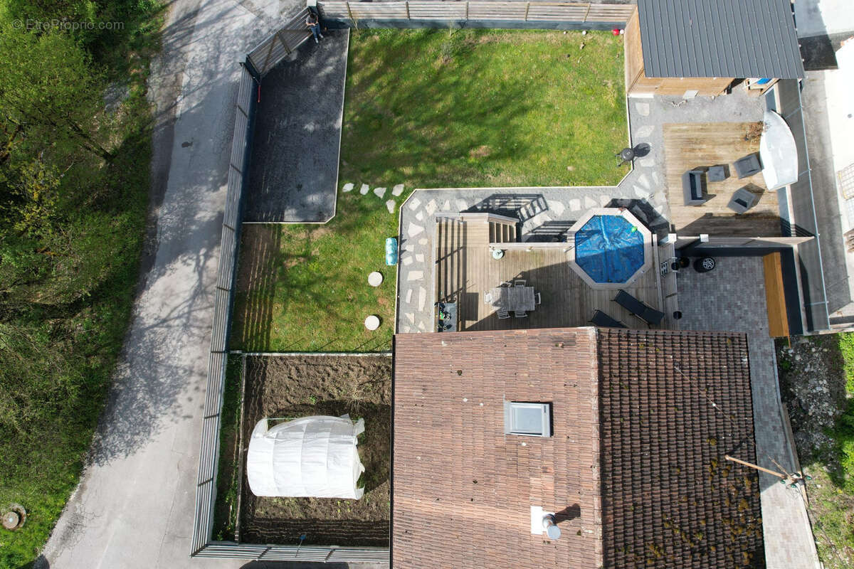 Maison à SAINT-JEOIRE