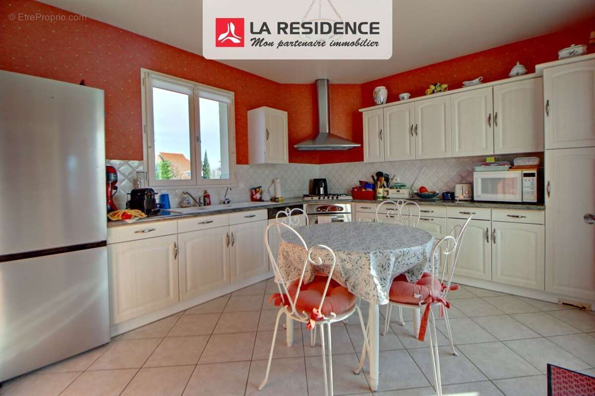 Maison à MEZY-SUR-SEINE