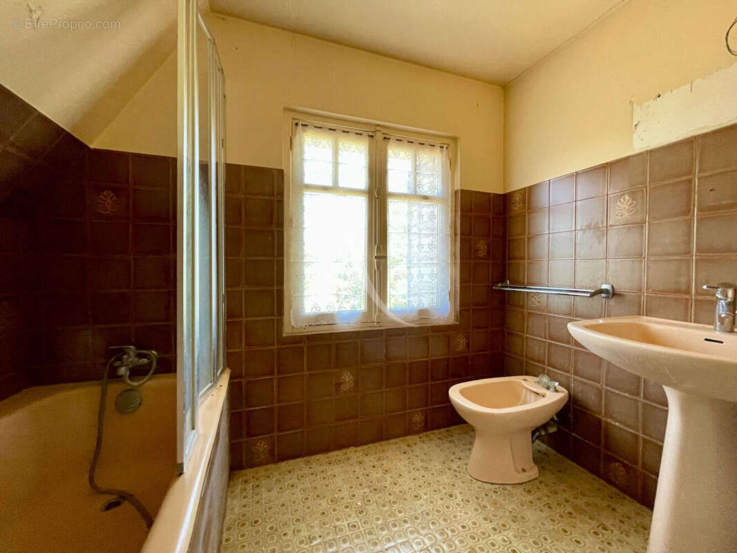 Maison à CONTRES