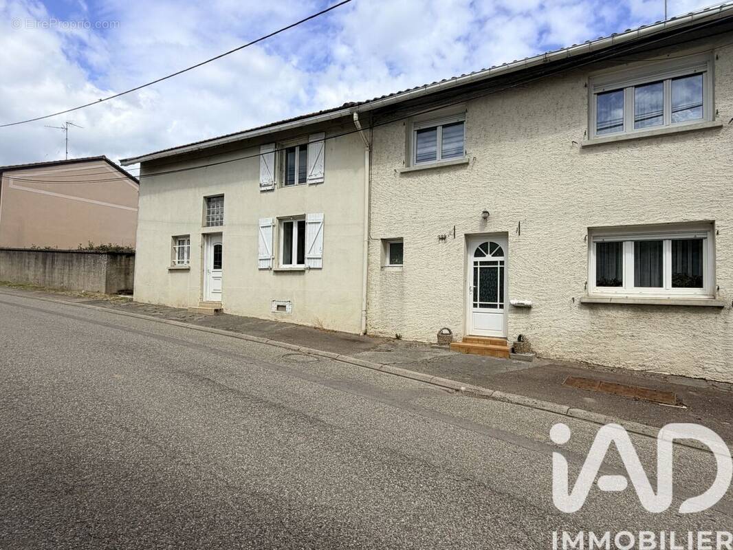 Photo 1 - Maison à SERVIGNY-LES-RAVILLE