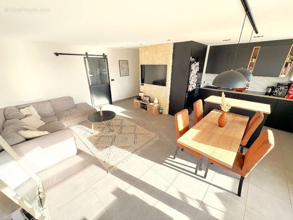 Appartement à SEYNOD