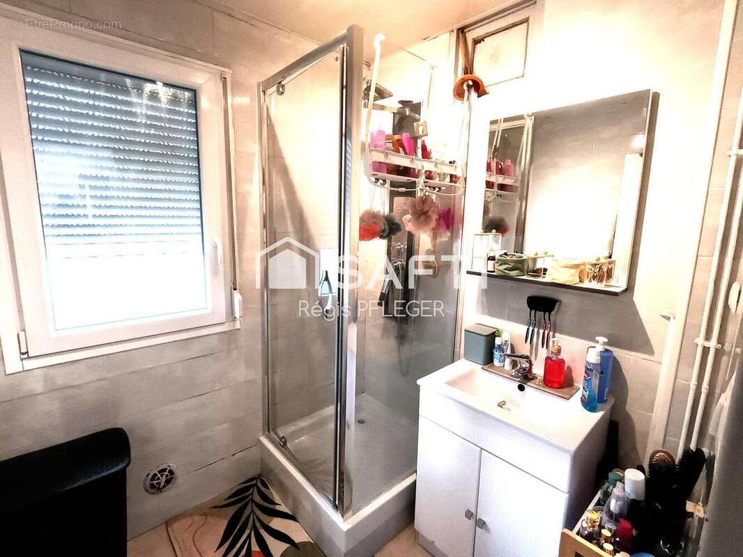 Appartement 144 m² à Fesches-Le-Chatel  - photo 5