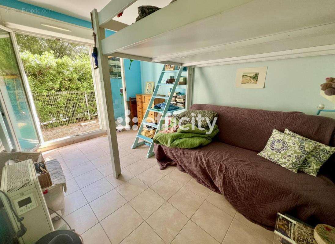 Maison 77 m² à Marseille-16e  - photo 8