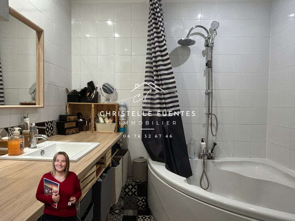 Appartement à POUSSAN