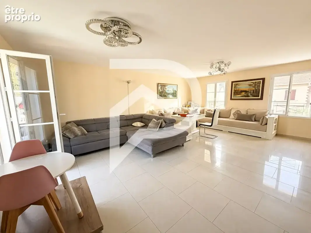 Maison Meru 7 pièce(s) 155 m2 - photo 4