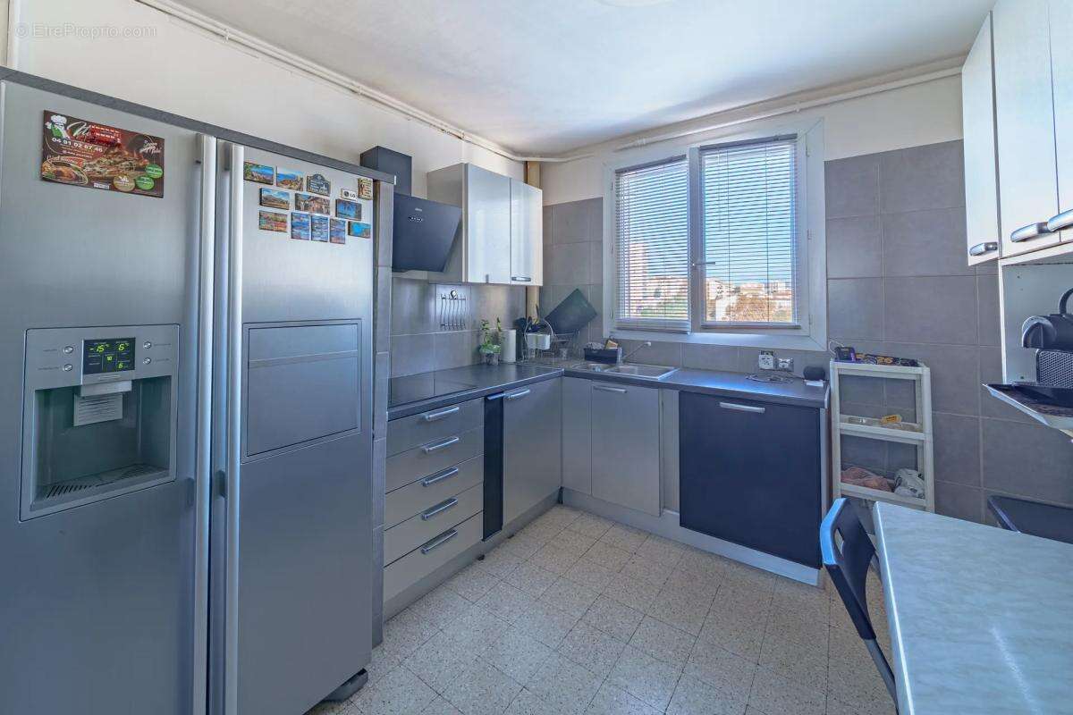 Appartement à MARSEILLE-14E