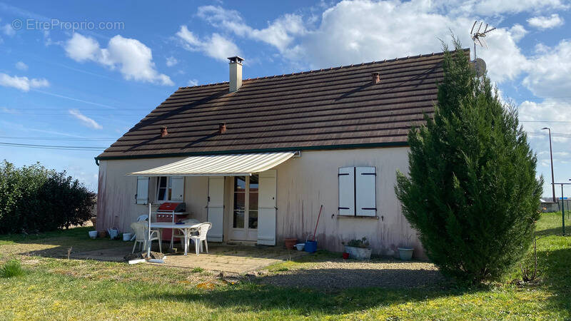 Maison à COUTARNOUX