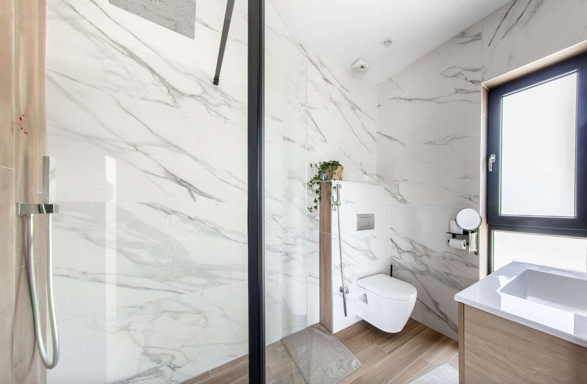 Maison à FROENINGEN