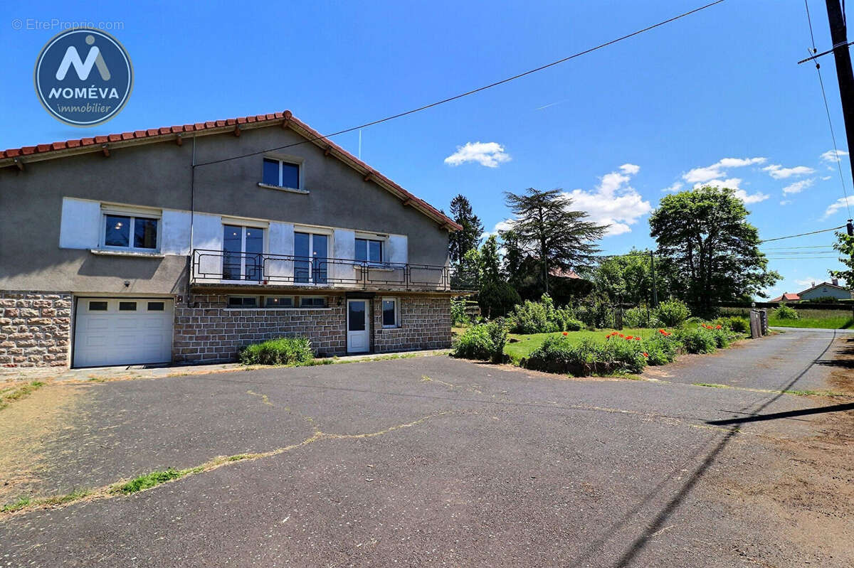 Maison à MONTFAUCON-EN-VELAY