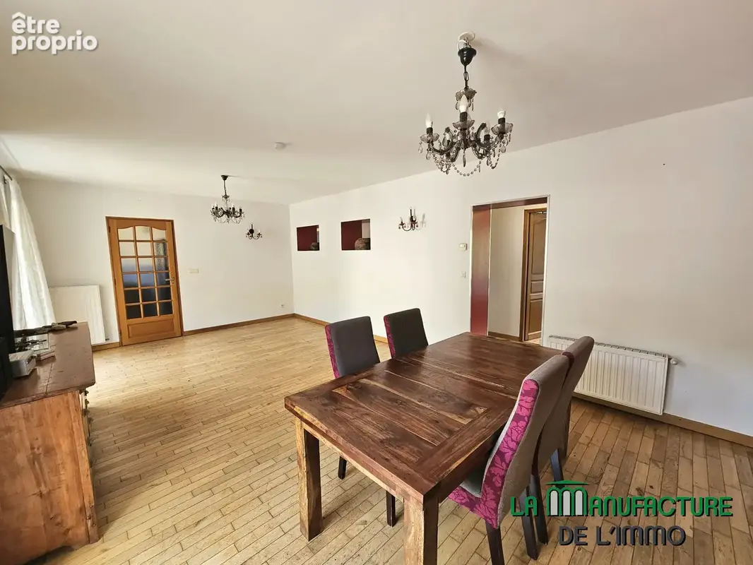 T4 de 122 m2 avec jardin privatif et dependance - photo 6