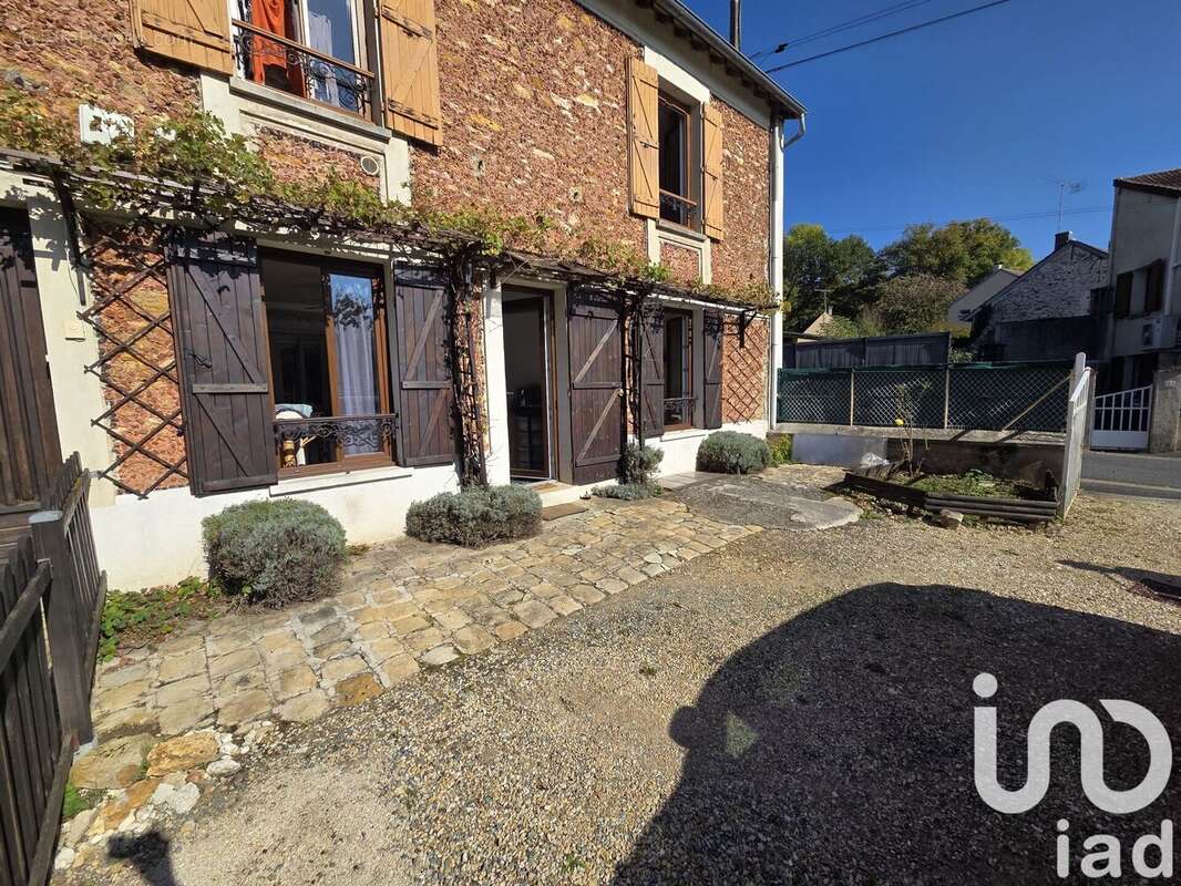 Photo 2 - Appartement à GUIGNES