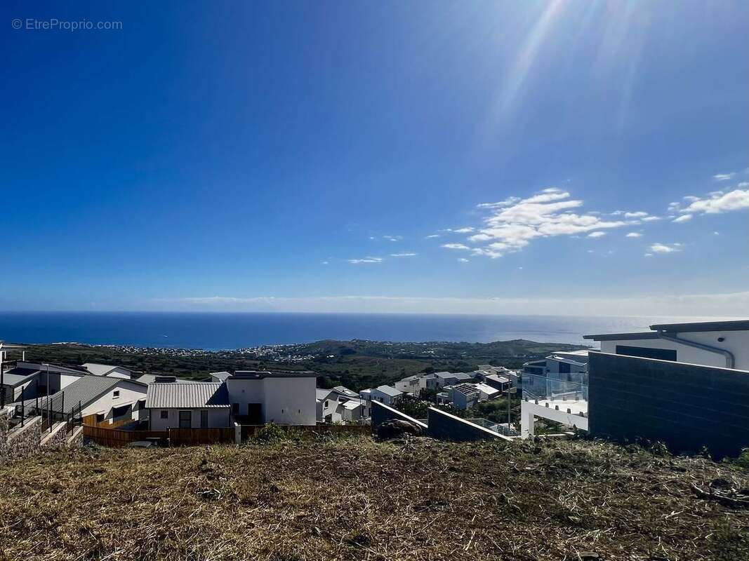Terrain à SAINT-PAUL