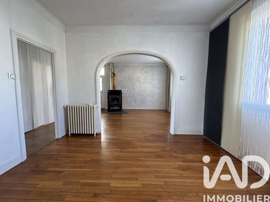 Photo 5 - Maison à MONTLUCON