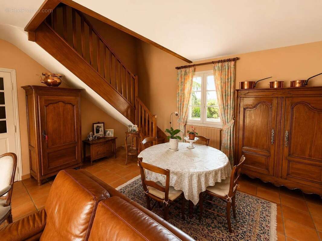 Maison à COULOMMIERS