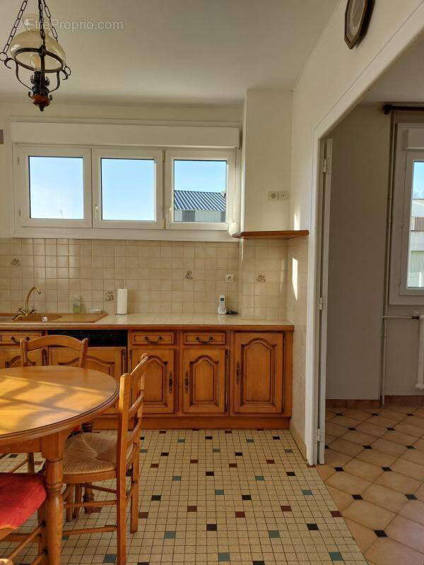 Maison à SAVIGNE-L'EVEQUE