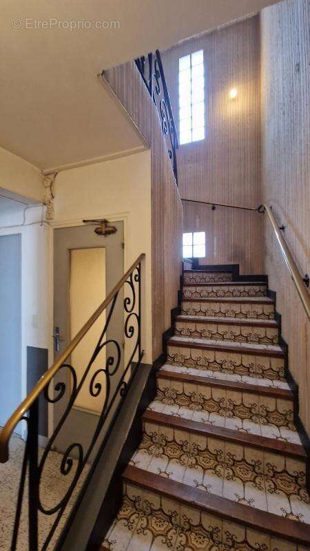 Commerce à NEUILLY-SUR-MARNE