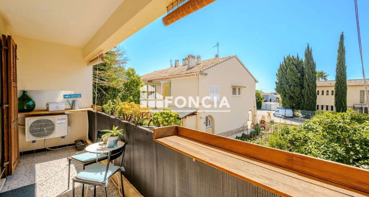 Appartement à HYERES