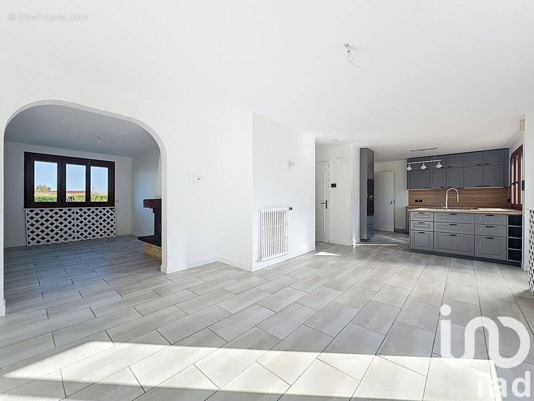 Photo 1 - Appartement à MAUCHAMPS