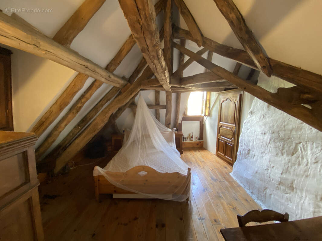 Maison à PONTCIRQ
