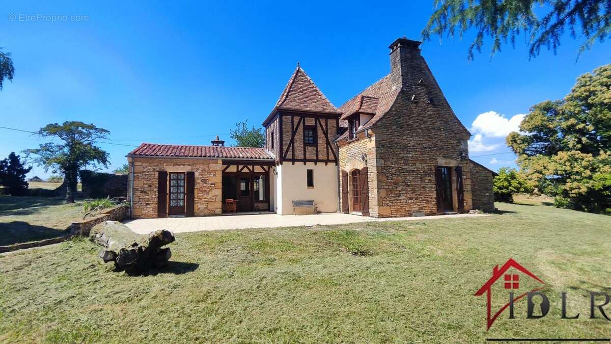 Maison à SARLAT-LA-CANEDA