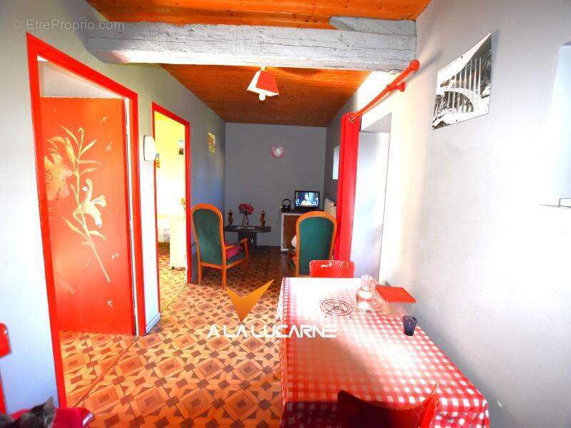 Maison à MONCOUTANT