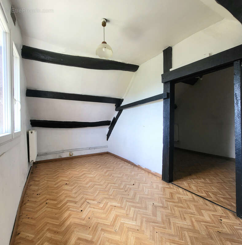 Appartement à BOISSY-L'AILLERIE