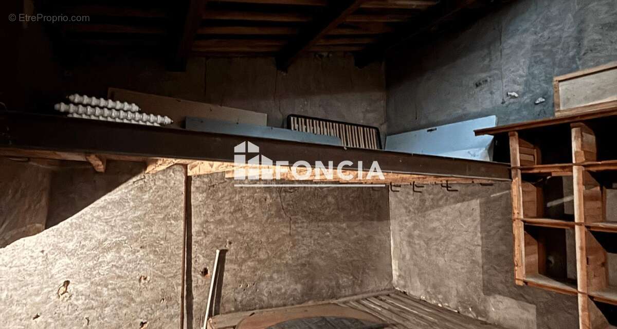 Maison à AZAY-LE-RIDEAU