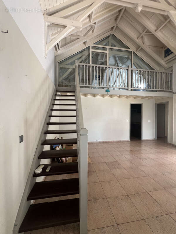 Maison à BAIE-MAHAULT