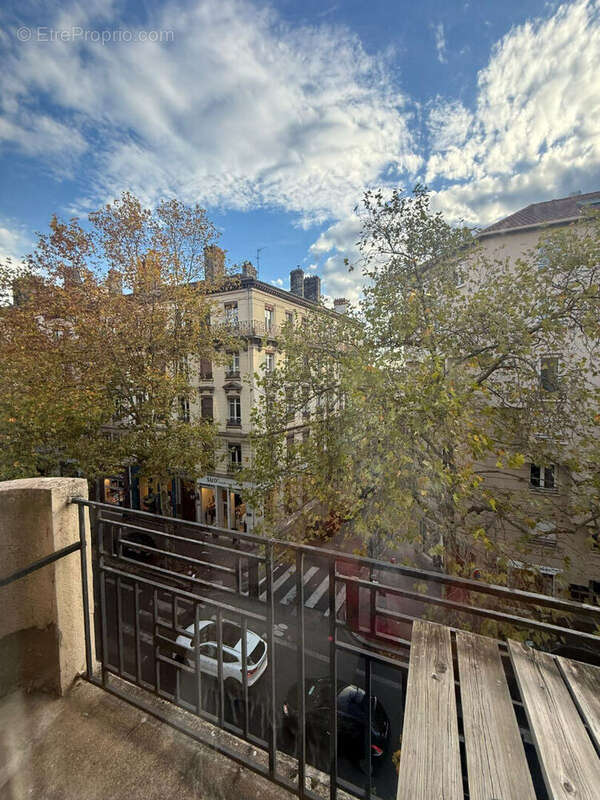Appartement à LYON-8E